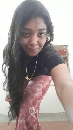 Indian cute girlfriend topless photos release