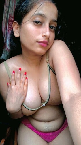 Indian hot slut naked premium photo collection