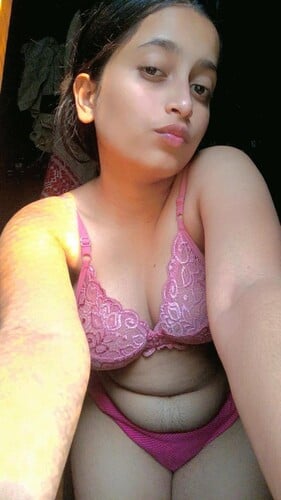 Indian hot slut naked premium photo collection