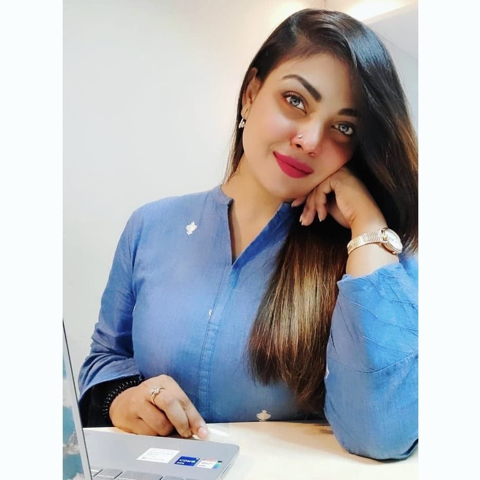 Indian saree girl nude photos exposed online