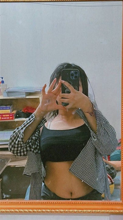 Indian sex pics of New Delhi hot girlfriend