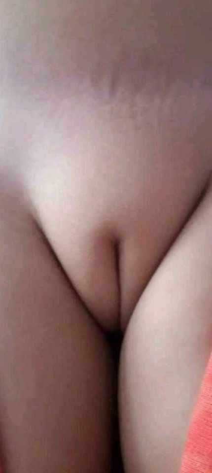 Cute Indian girl nude selfies best collection