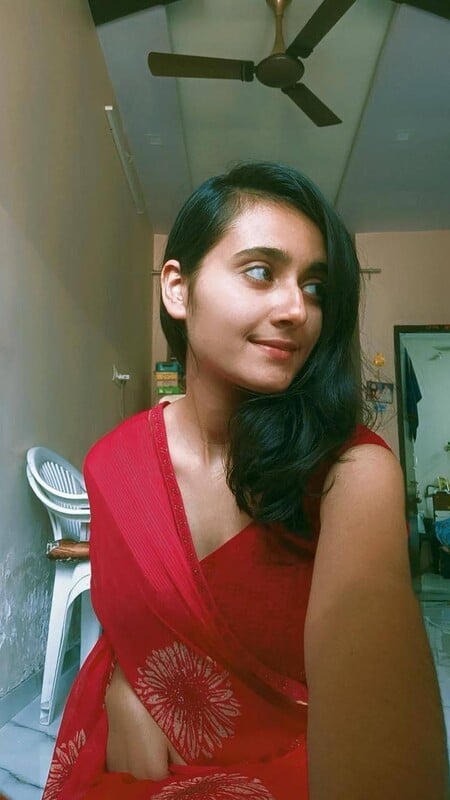 New viral videos and photos of sexy Indian girlfriend