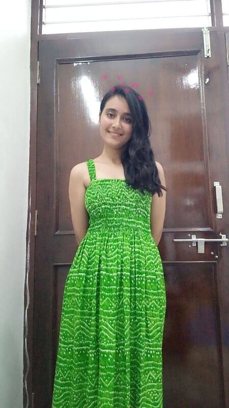 New viral videos and photos of sexy Indian girlfriend