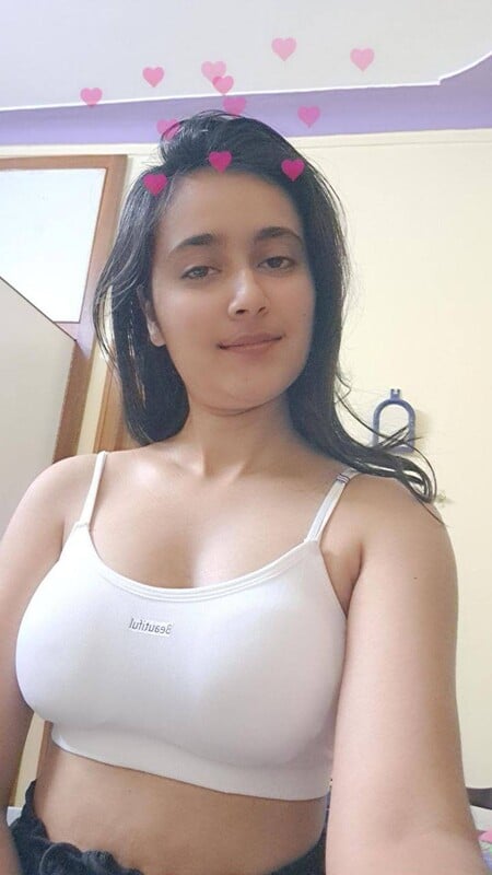 New viral videos and photos of sexy Indian girlfriend