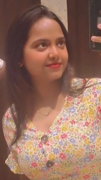 Cute Snapchat girl topless mirror photo leaked