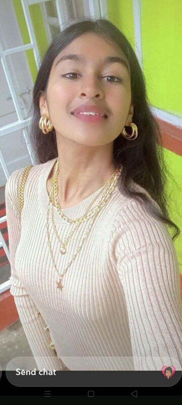 Live cam app nude photos shared by a cute girl