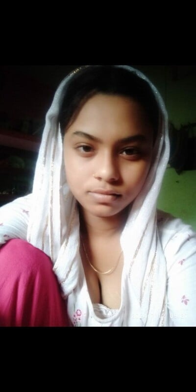 Nipple pokie desi girl showing thick ass and nude