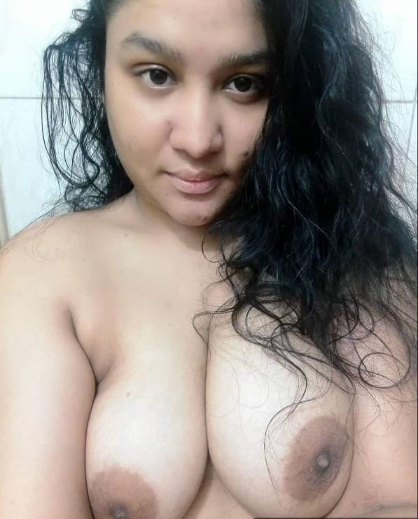 Ludhiana girl nude pics shared with college boyfriend