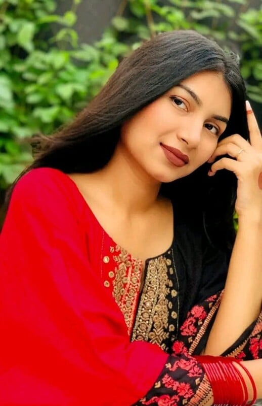 Cutest hairy pussy girl naked show to seduce lover