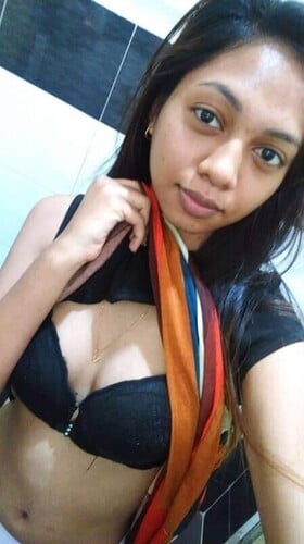 Nude Tamil slim girl showing small boobs and bushy pussy