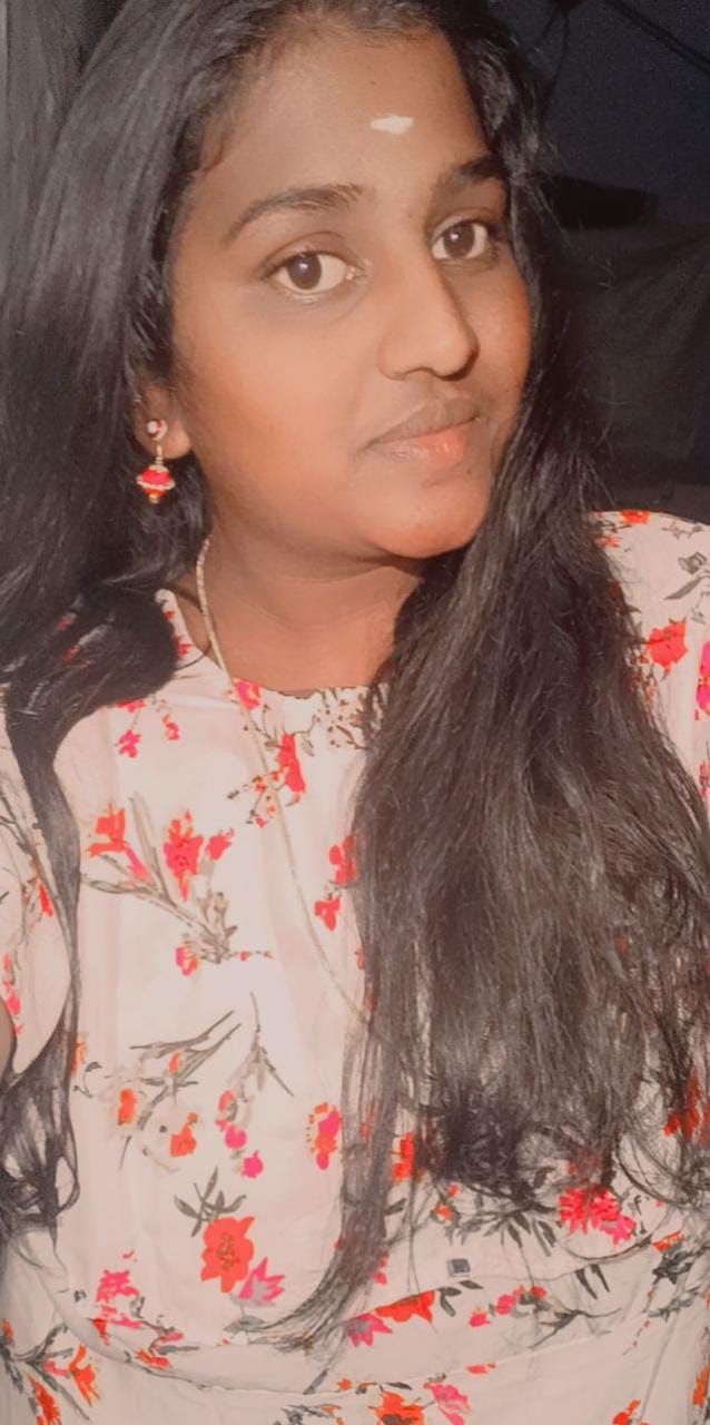 Tamil black beauty showing her big boobs