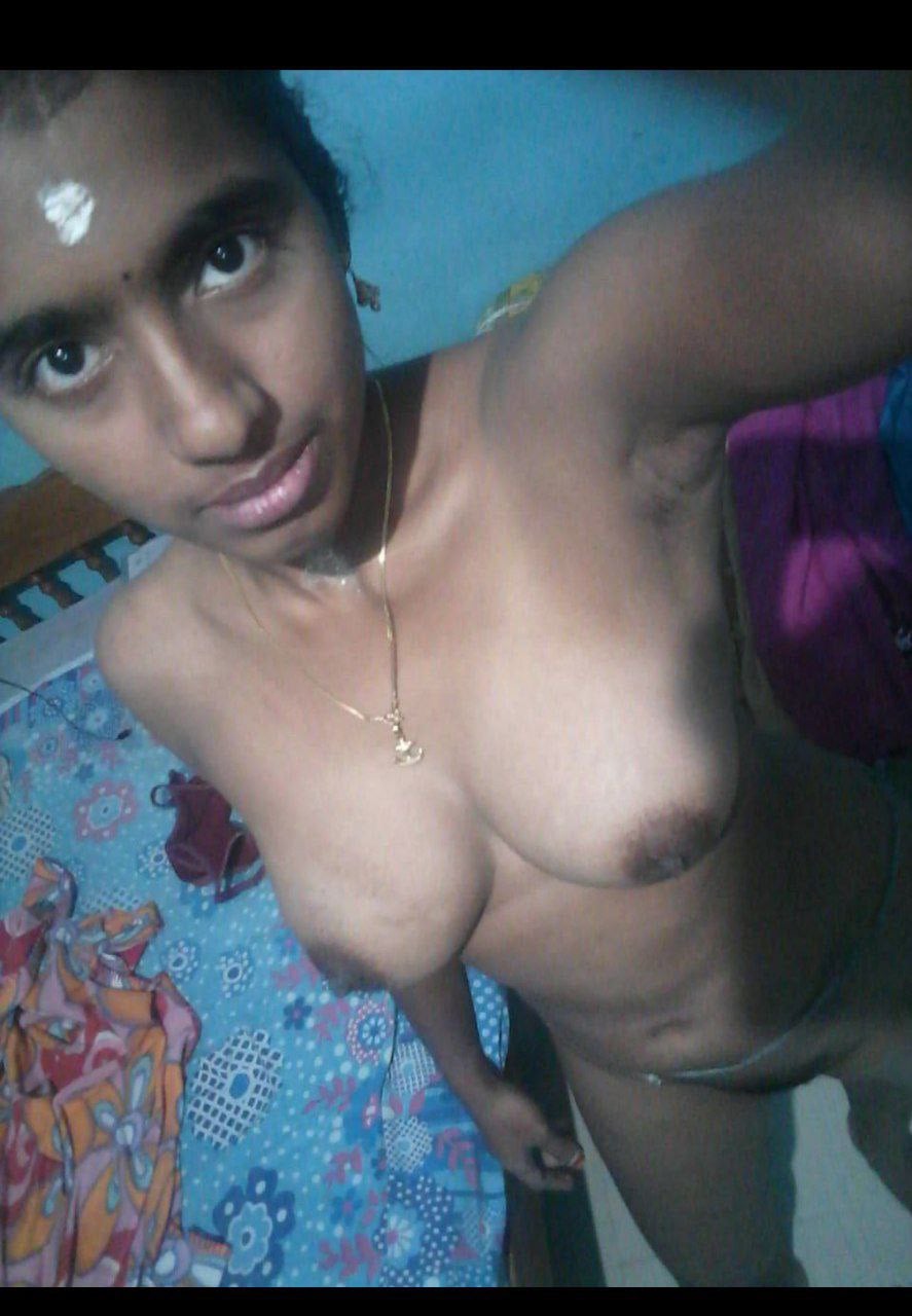 Malayali girl in Chennai sharing nude selfies