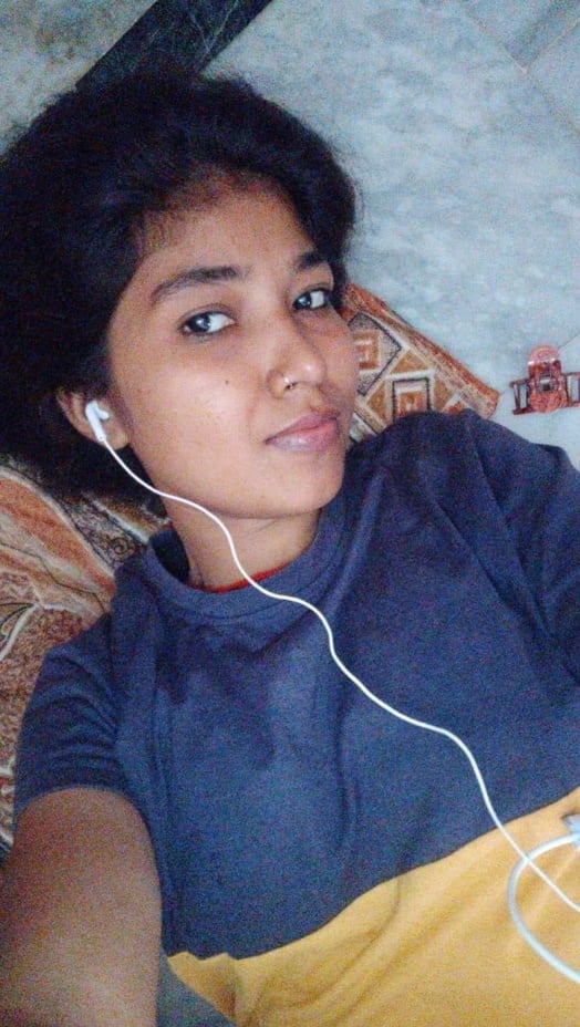 Sharp boobs nude Indian girl selfie pics