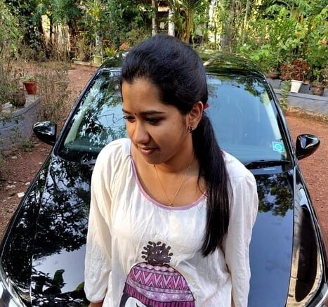 Mallu girlfriend virgin pussy and boobs showing to lover