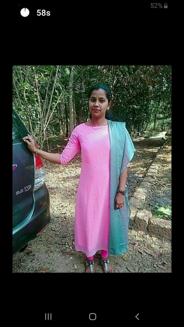 Mallu girl private nude photos shared online