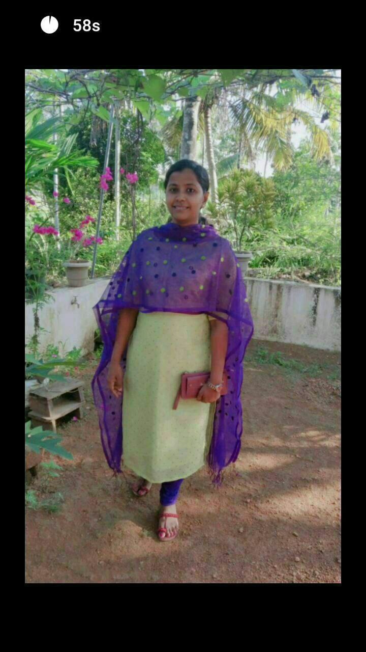 Mallu girl private nude photos shared online