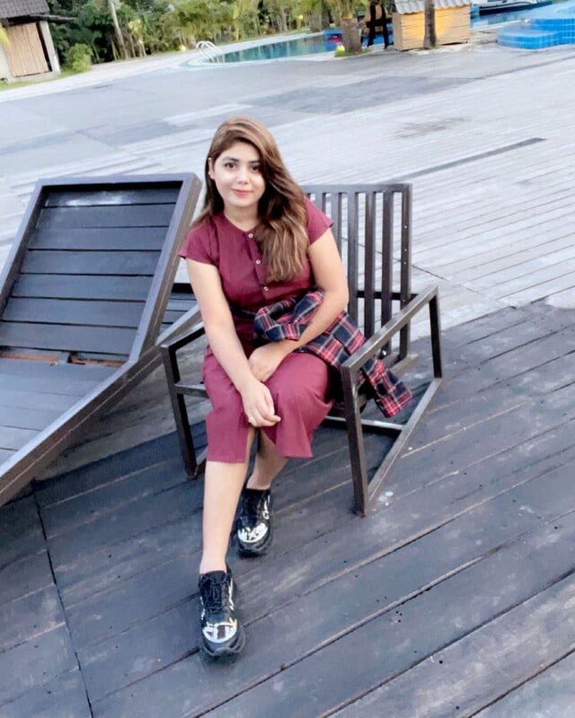 Indian girl revealing nude figure for boyfriend