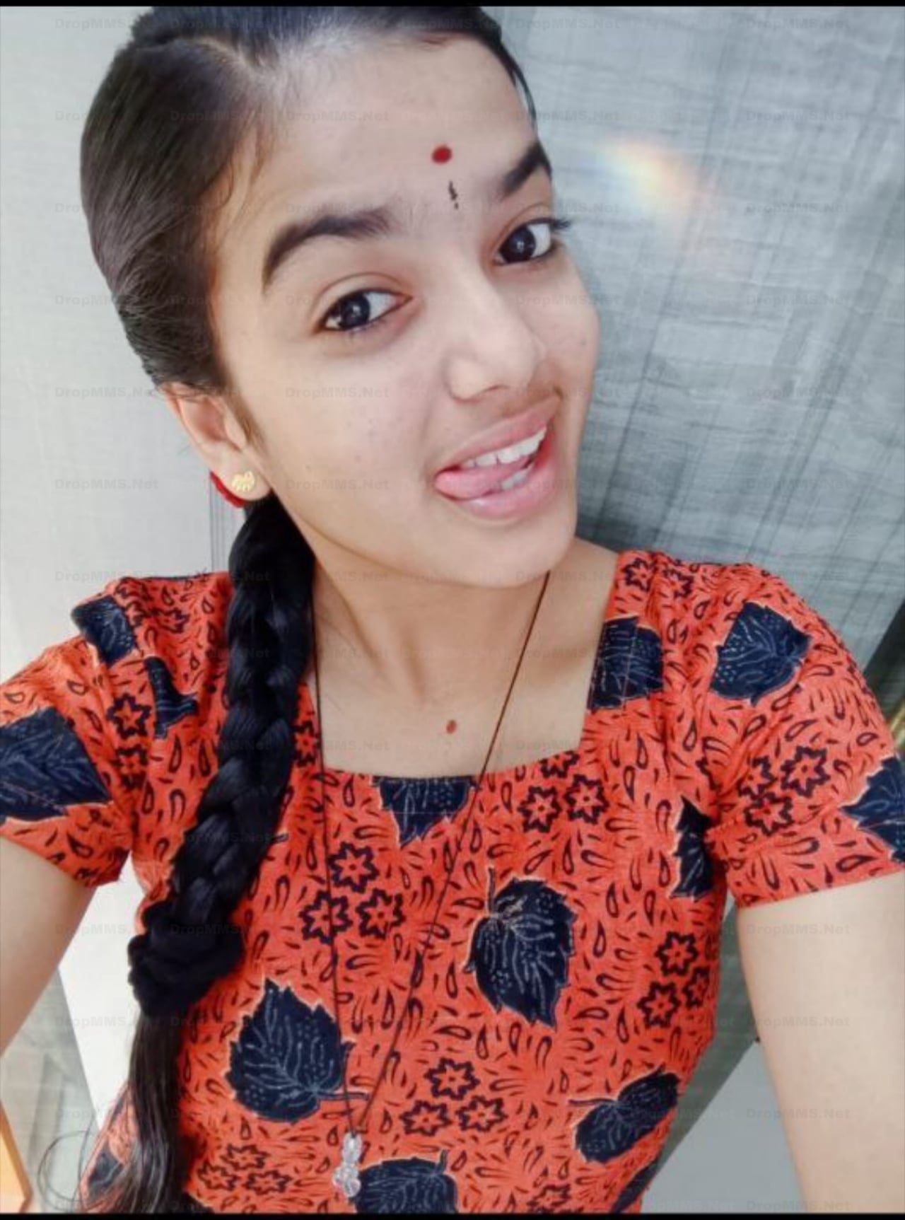 Tamil maami ponnu hairy pussy and sexy boobs show