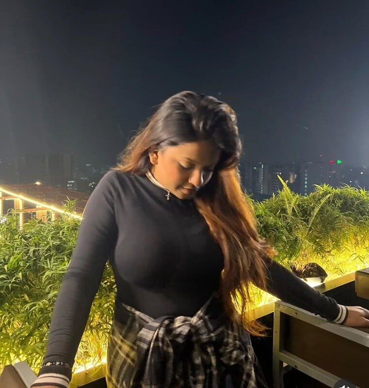 Punjabi Instagram girl smoking and nude clicks