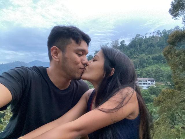 Rich Indian girl 70 plus nude photos exposed