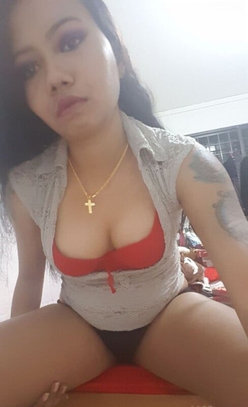 Tattooed desi girl nude with pillow humping