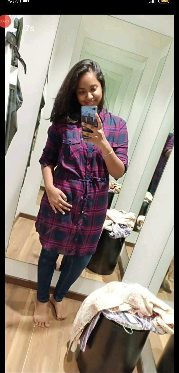 Sexiest Bengaluru girl nude selfie clicks