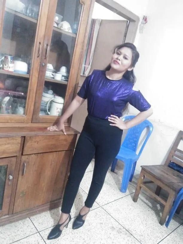 Cute girl pink pussy shown to lover before sex