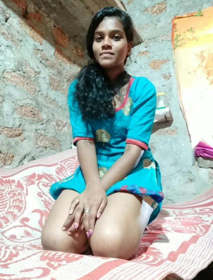 Tamil village girlfriend nudity exposing pics