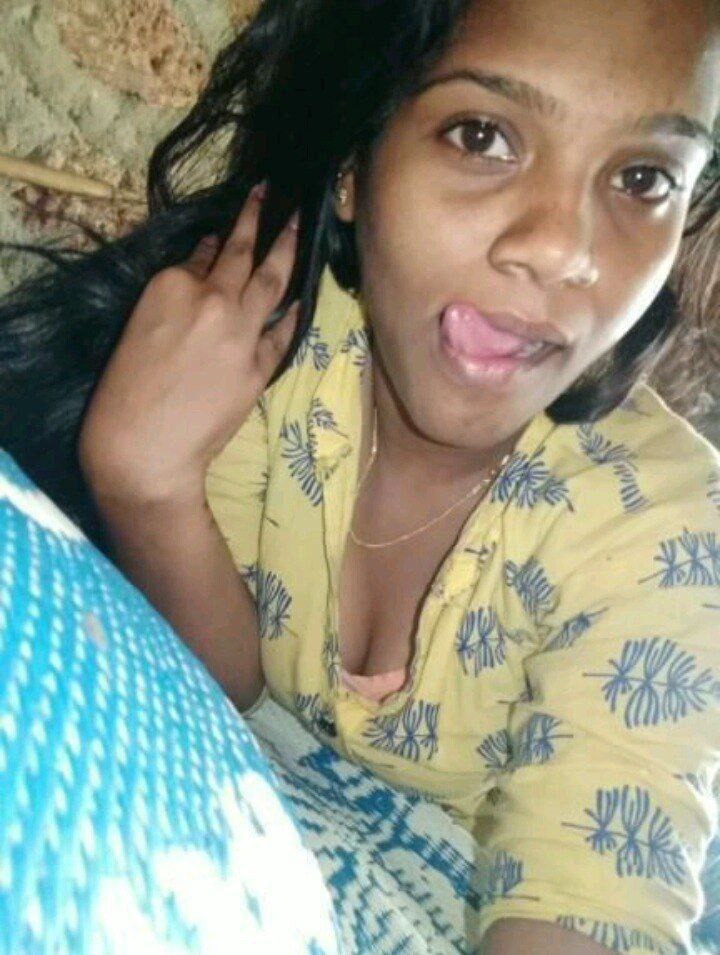 Tamil village girlfriend nudity exposing pics