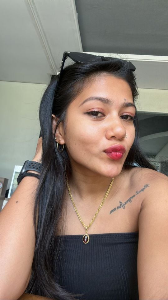 Rich Indian girl boobs showing video call