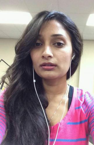 IT software girl topless photos for office mate