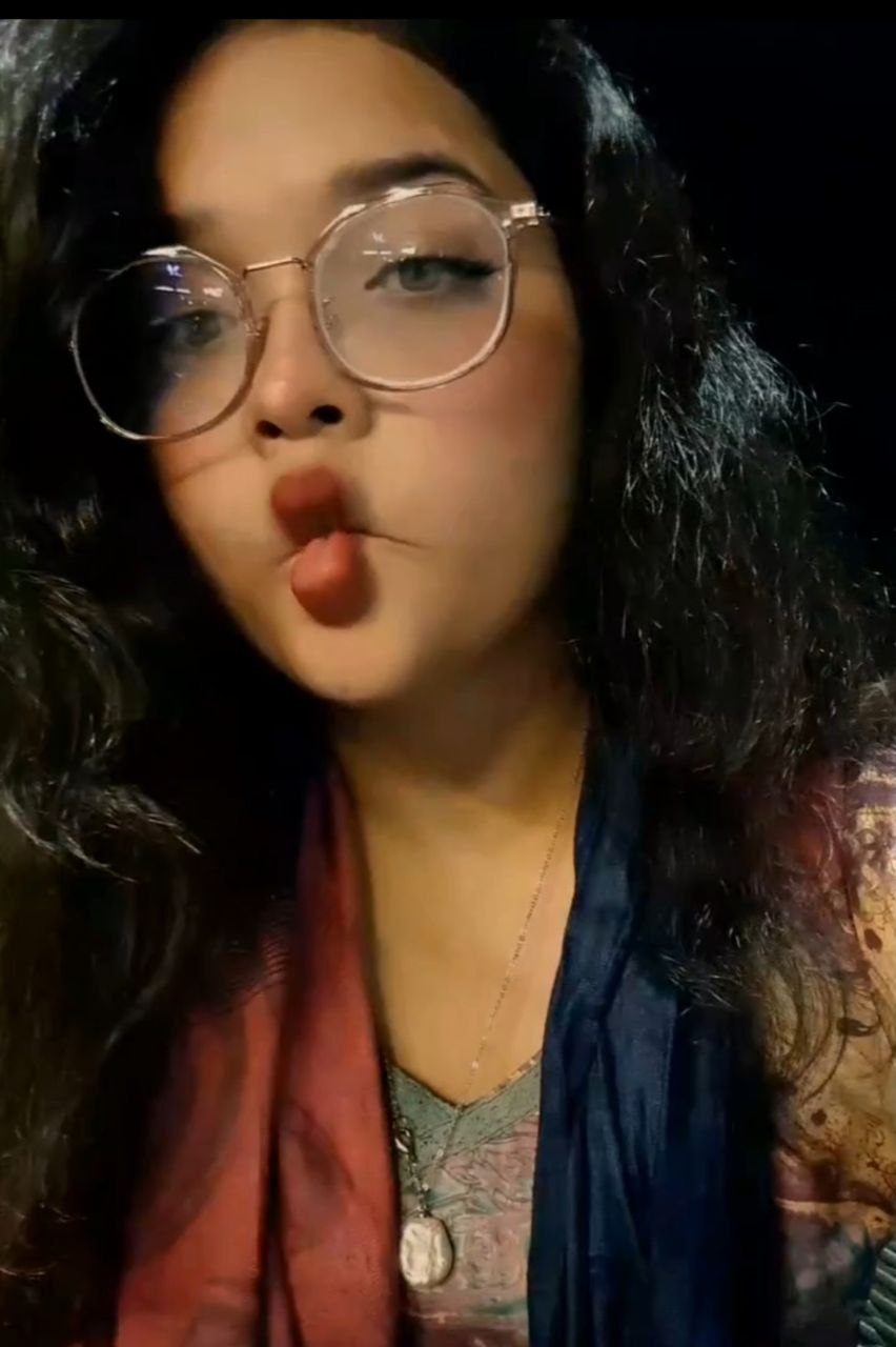 Small boobs Desi girl rare nude pic exposed