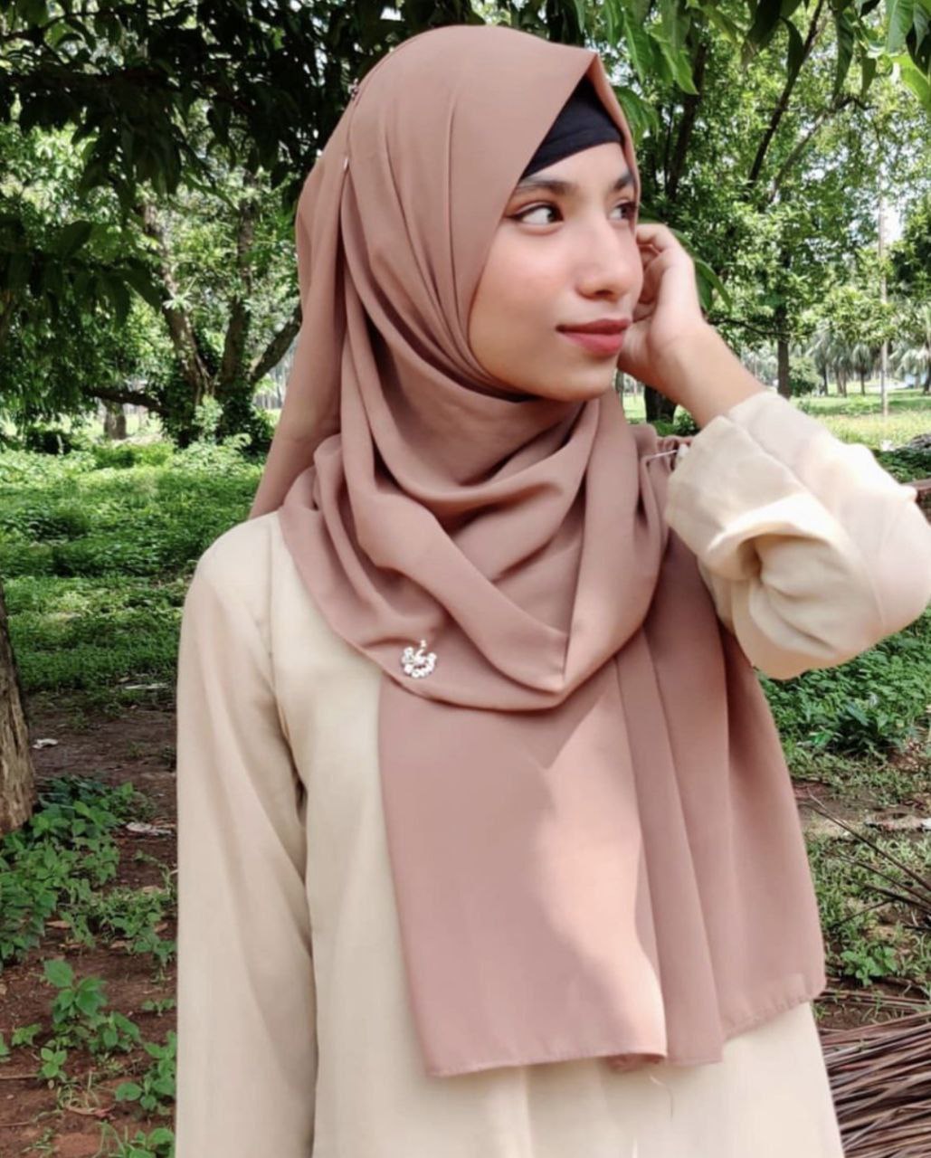 Bangladeshi hijab college girl virgin pussy