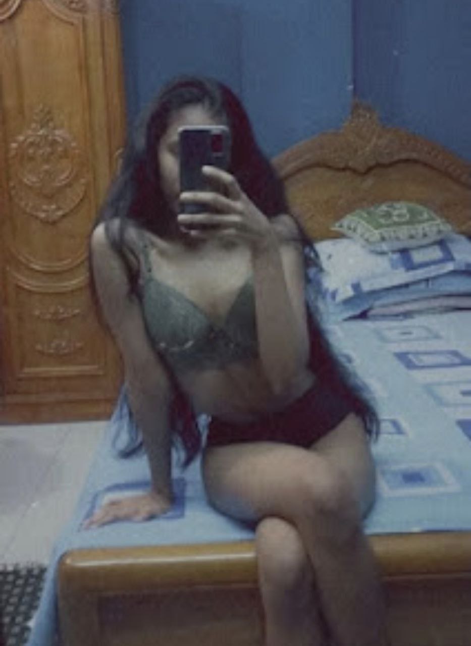 Bangladeshi hijab college girl virgin pussy