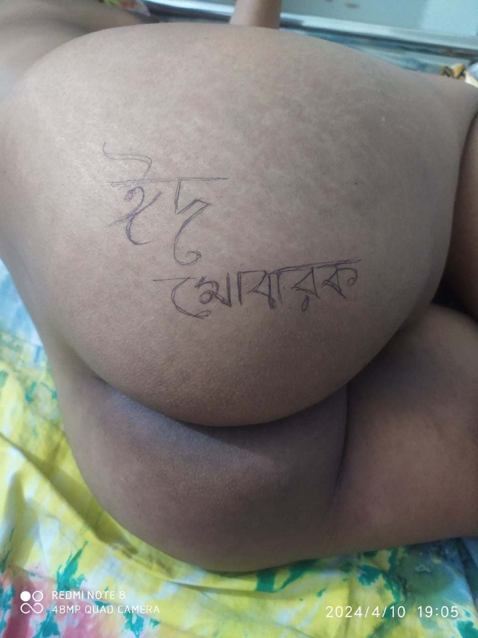 Cuckold hubby sharing wife and threesome pics