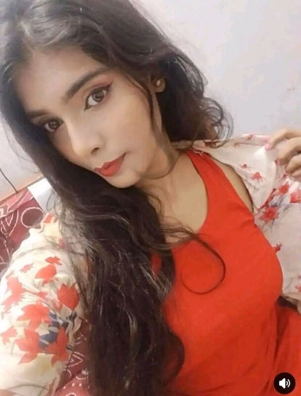 Unseen rare nude pic of cute Indian girlfriend