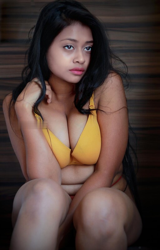 Indian model thick ass nude photo shoot pics