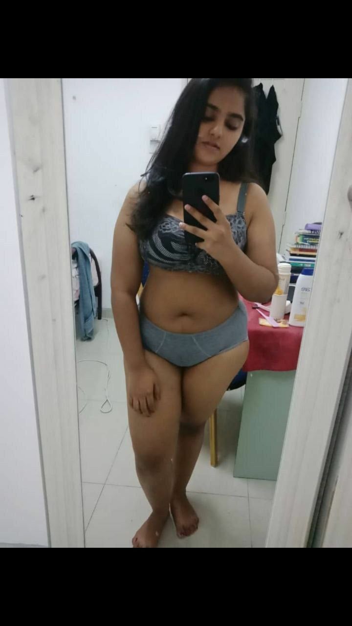 Busty Tamil girlfriend naked hairy pussy shown