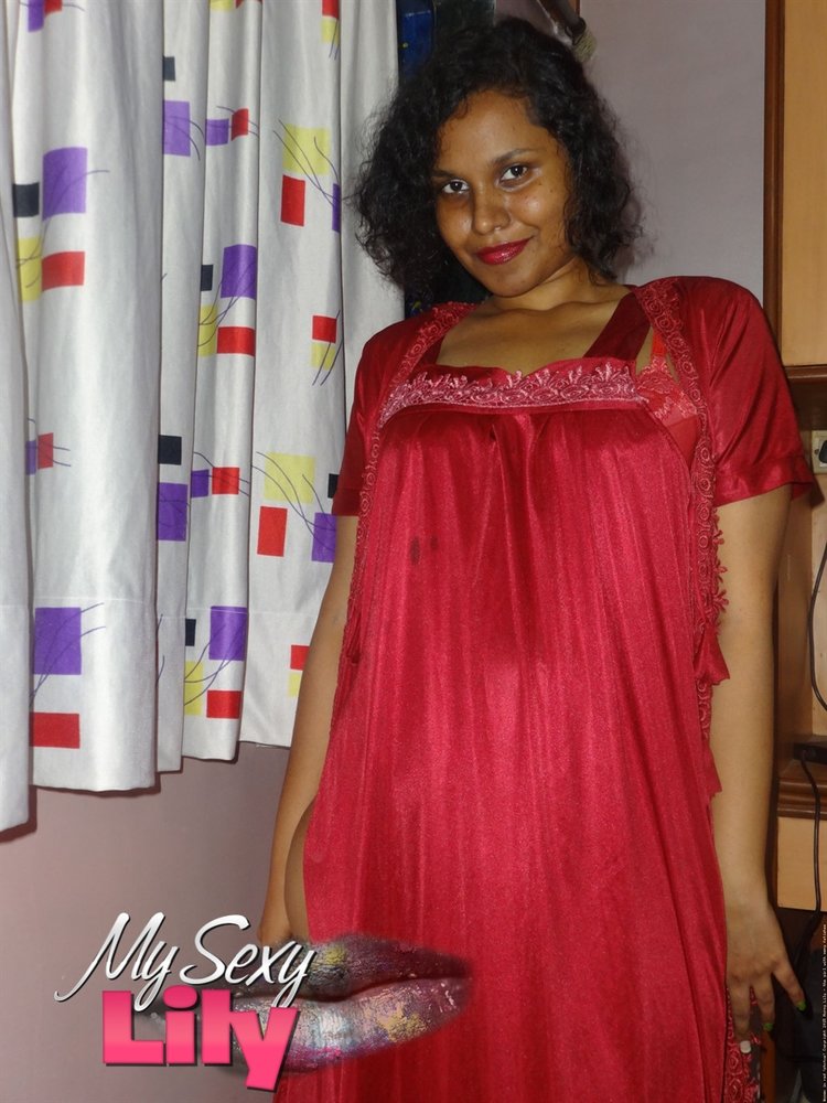 Horny Indian Young College Girls Nude Sexy Boobs