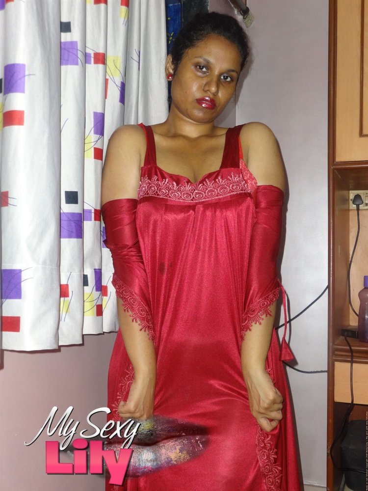 Horny Indian Young College Girls Nude Sexy Boobs