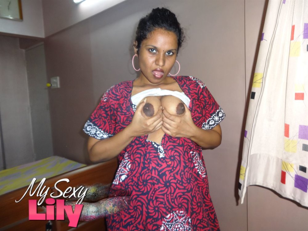 Horny Lily Nude Indian Girl Erotic Nighty