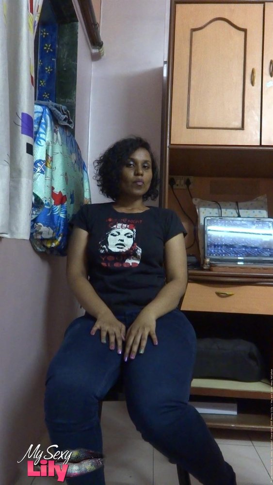 Young Nude Mumbai Girl Horny Lily