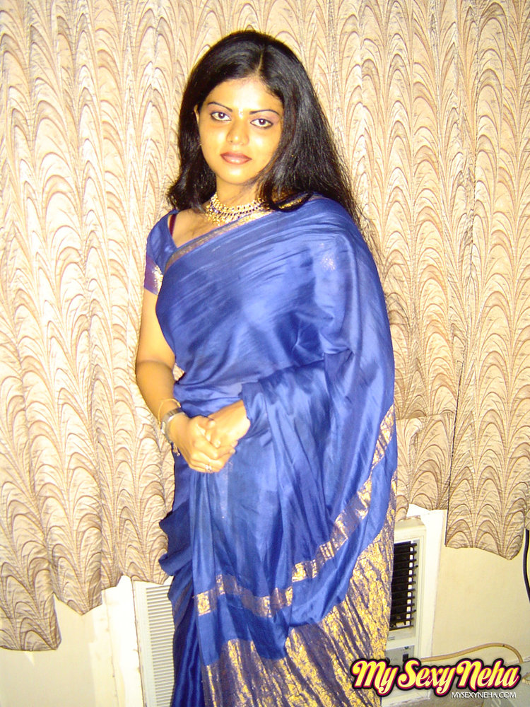 Hot Sexy Neha Nair Blue South Indian Sari