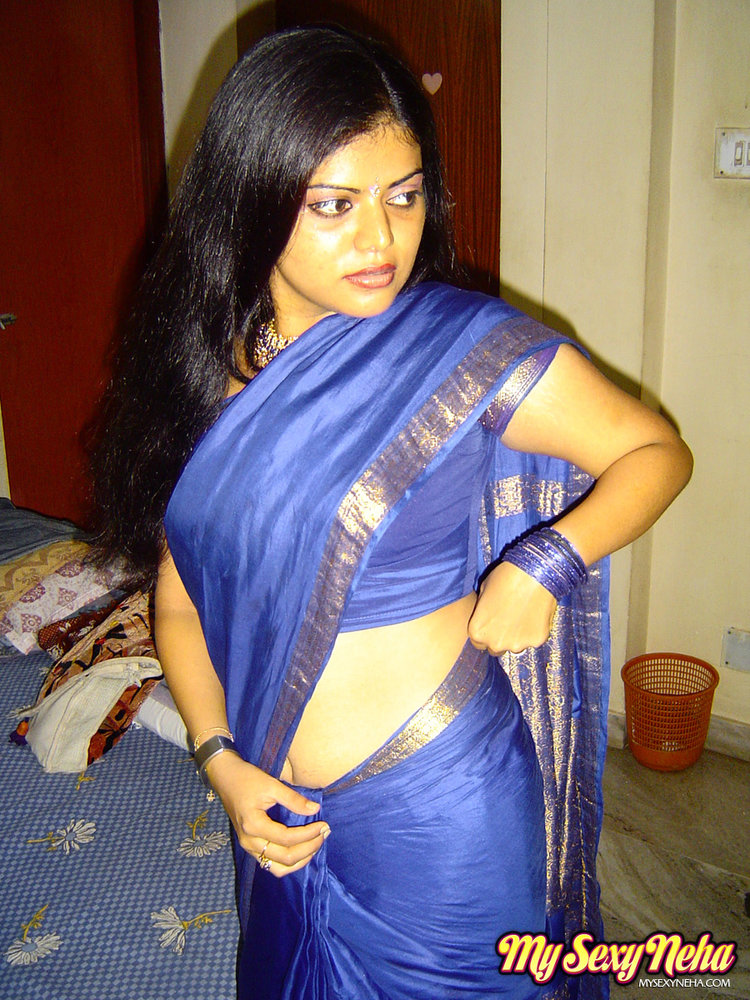 Hot Sexy Neha Nair Blue South Indian Sari