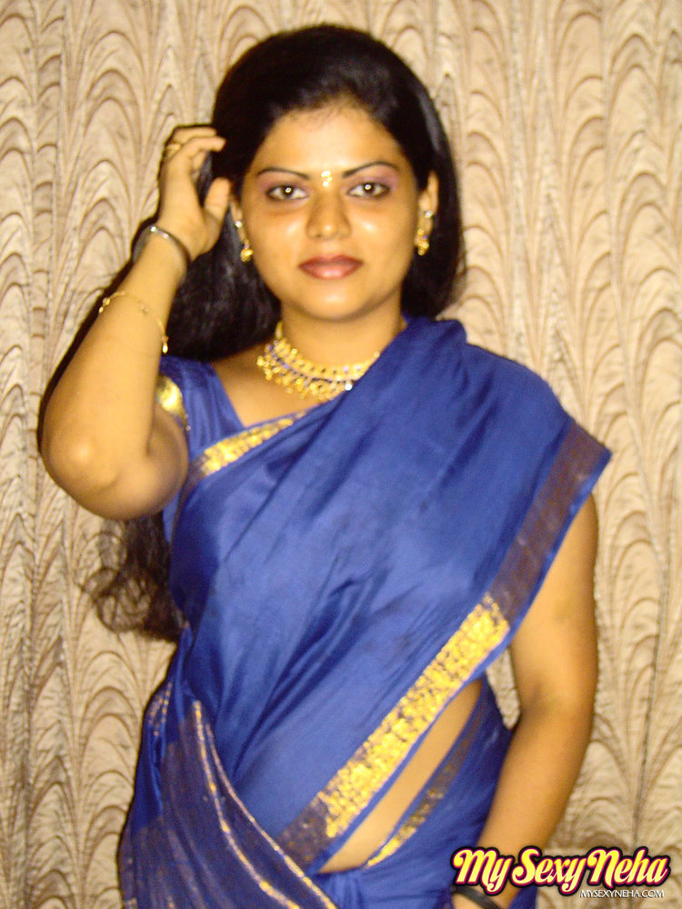Hot Sexy Neha Nair Blue South Indian Sari