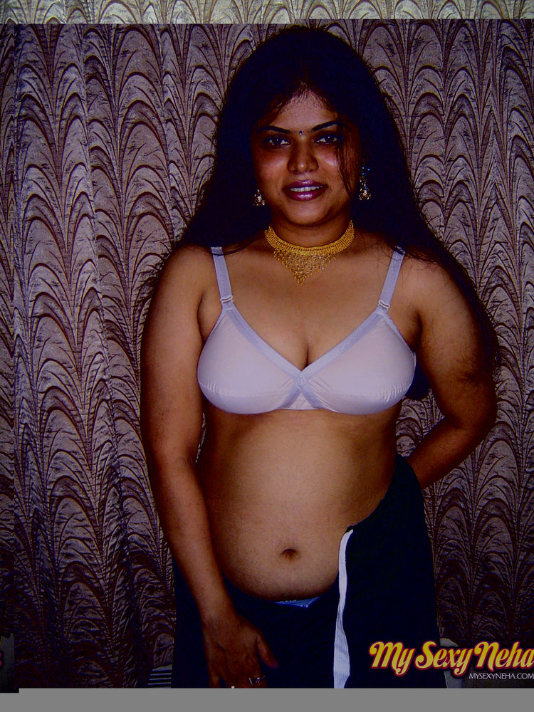 Gorgeous Neha Nair White Bra Giving Nude Pics