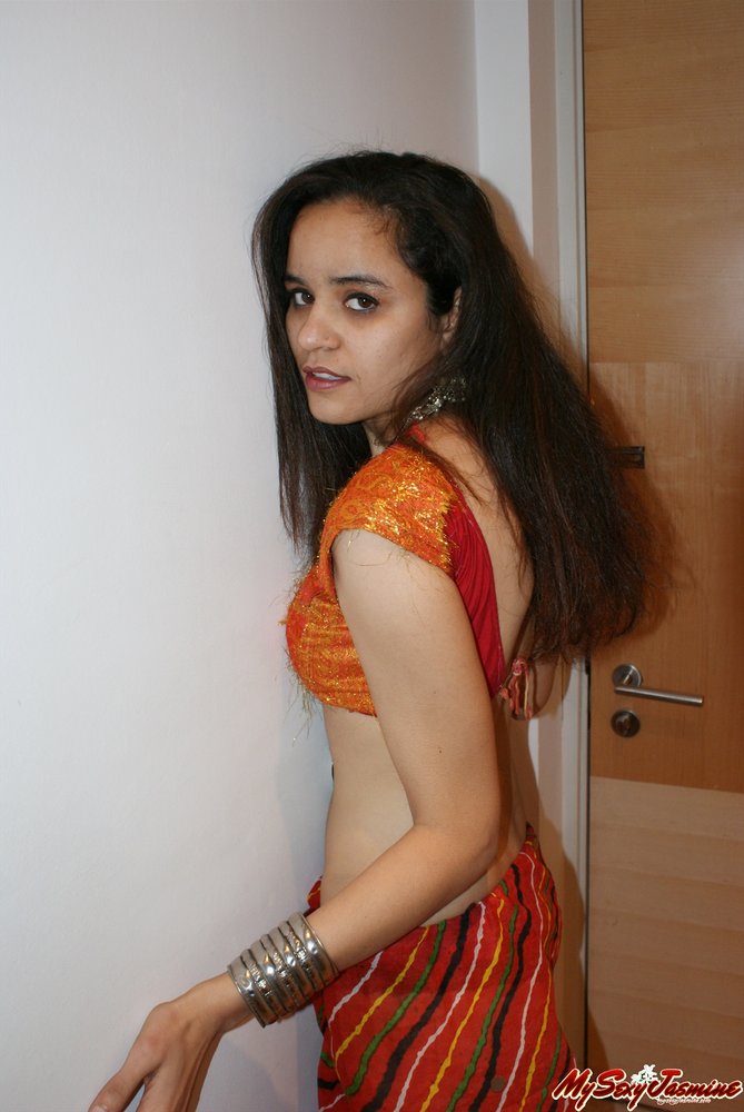 Jasmine Indian Babe Chania Cholie Erotic Dance