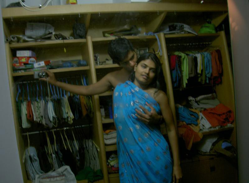 Horny Looking Indian Wife Blue Sari Pictures