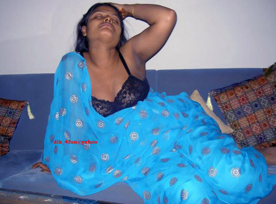 Horny Looking Indian Wife Blue Sari Pictures